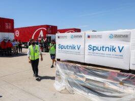 Llegaron 500 mil dosis del segundo componente de Sputnik V desde Rusia